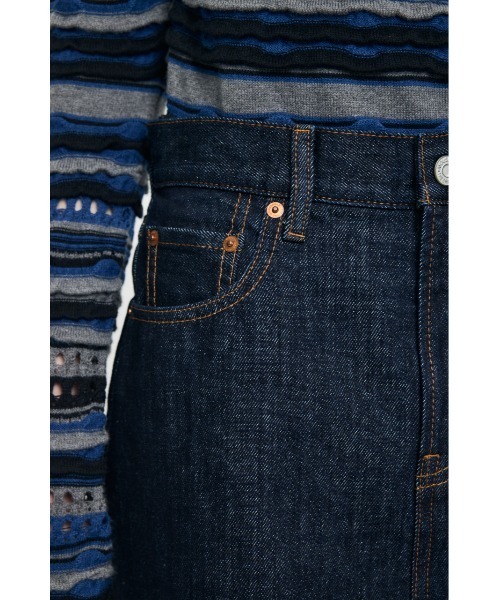 MOUSSY(マウジー)の「【26年SS新作】MIDRISE DENIM スカート(スカート・レディース・ワンウォッシュ/ブルー・1/0/2)」の7枚目の写真