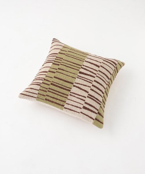 journal standard Furniture （ジャーナルスタンダードファニチャー）の「CALVINIA CUSHION　クッションカバー 45cm（クッション/クッションカバー・レディース・グリーン・FREE）」の3枚目の写真