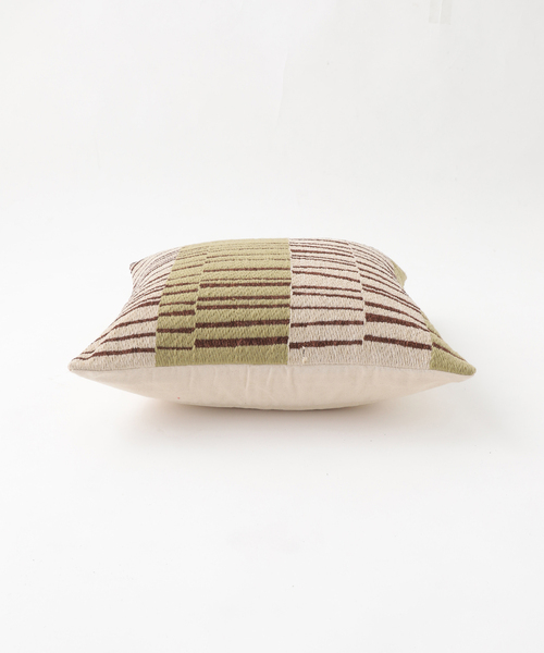 journal standard Furniture （ジャーナルスタンダードファニチャー）の「CALVINIA CUSHION　クッションカバー 45cm（クッション/クッションカバー・レディース・グリーン・FREE）」の6枚目の写真