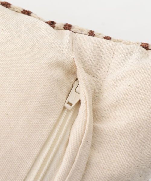 journal standard Furniture （ジャーナルスタンダードファニチャー）の「CALVINIA CUSHION　クッションカバー 45cm（クッション/クッションカバー・レディース・グリーン・FREE）」の8枚目の写真