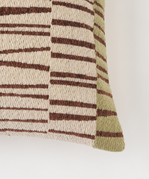 journal standard Furniture （ジャーナルスタンダードファニチャー）の「CALVINIA CUSHION　クッションカバー 45cm（クッション/クッションカバー・レディース・グリーン・FREE）」の9枚目の写真