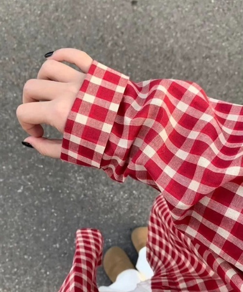 yuue' ( wear )(ユーイ)の「オーバーサイズチェック柄長袖シャツ/冷房対策 UVカット(シャツ/ブラウス・レディース・レッド/ブルー/ピンク/ライトブルー/ブルー系その他/ブラウン/レッド系その他/ブラック・FREE)」の20枚目の写真
