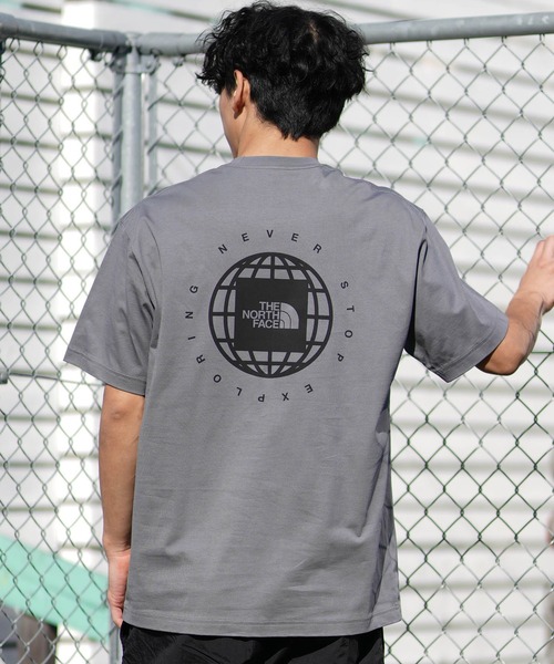 THE NORTH FACE(ザノースフェイス)の「THE NORTH FACE/ザ・ノース・フェイス 半袖 Tシャツ NT32633 ショートスリーブジオスクエアロゴティー(Tシャツ/カットソー・メンズ・スモークグレー/ブラック/ホワイト・M/S/XL/L/XXL)」の5枚目の写真