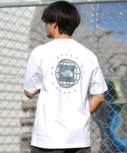 THE NORTH FACE(ザノースフェイス)の「THE NORTH FACE/ザ・ノース・フェイス 半袖 Tシャツ NT32633 ショートスリーブジオスクエアロゴティー(Tシャツ/カットソー・メンズ・スモークグレー/ブラック/ホワイト・M/S/XL/L/XXL)」の14枚目の写真