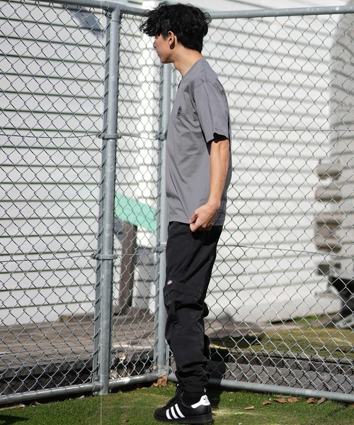 THE NORTH FACE(ザノースフェイス)の「THE NORTH FACE/ザ・ノース・フェイス 半袖 Tシャツ NT32633 ショートスリーブジオスクエアロゴティー(Tシャツ/カットソー・メンズ・スモークグレー/ブラック/ホワイト・M/S/XL/L/XXL)」の8枚目の写真
