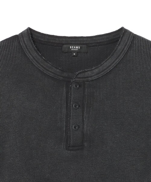 BEAMS HEART(ビームスハート)の「SW ワッフル ヘンリーネック カットソー(Tシャツ/カットソー・メンズ・ブラウン/ブラック・MEDIUM/SMALL/LARGE)」の7枚目の写真