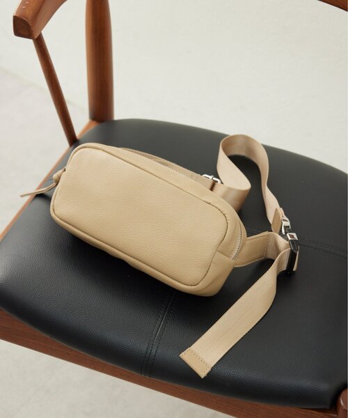 GALLARDAGALANTE（ガリャルダガランテ）の「【2.718】コンパクトクロスボディ（ショルダーバッグ・レディース・ベージュ/ブラック・FREE）」の3枚目の写真