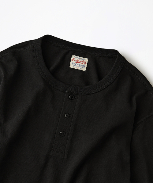 OUTSTANDING(アウトスタンディング)の「VINTAGE HENLEY NECK LONG SLEEVE TEE_BLACK(Tシャツ/カットソー・メンズ・その他・LARGE/X-LARGE/MEDIUM)」の3枚目の写真