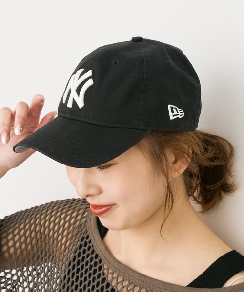 Spick & Span(スピックアンドスパン)の「NEW ERA / ニューエラ A MLB 9FORTY Unstructured(キャップ・レディース・ブラック/アイボリー・FREE)」の1枚目の写真