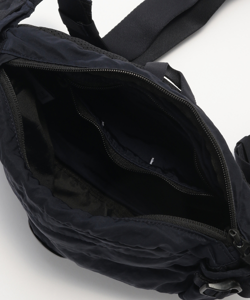 C.P. COMPANY（シーピーカンパニー）の「C.P.Company / シーピーカンパニー NYLON B WAISTBAG（ボディバッグ/ウエストポーチ・メンズ・ブラック/カーキ/ネイビー・FREE）」の8枚目の写真