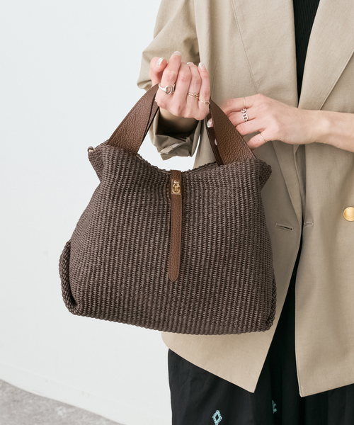 Spick & Span（スピックアンドスパン）の「《WEB限定カラーあり / 追加》VIOLAd’ORO / ヴィオラドーロ SANDRO（トートバッグ・レディース・ベージュ系その他/ブラウン/ベージュ・FREE）」の4枚目の写真