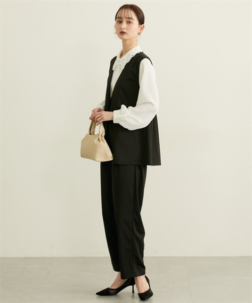 nissen（ニッセン）の「２点セット（ペプラムジレ＋テーパードパンツ）（カバーオール・レディース・モカ/ブラック・M/L）」の9枚目の写真