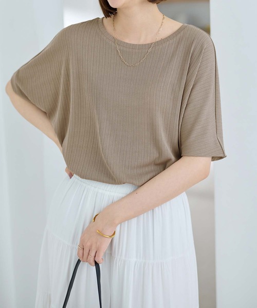 Viola e Viola(ヴィオラエヴィオラ)の「ひんやりランダムテレコドルマントップス(Tシャツ/カットソー・レディース・フューシャピンク/ブラック/ブルーグリーン/ブラウン/モカ・LL/L/M)」の20枚目の写真
