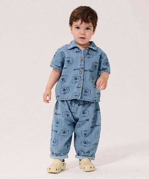 BOBO CHOSES(ボボショーズ)の「総柄Pickles The Dog 長パンツ・布帛【ベビー】(その他ベビーウェア・キッズ・ブルー・95/80)」の2枚目の写真
