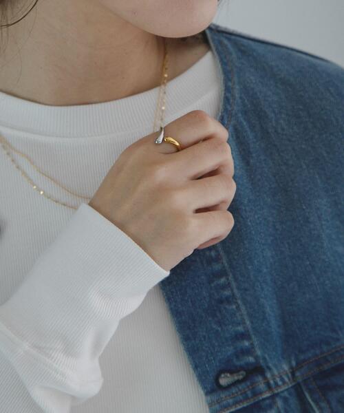 URBAN RESEARCH Sonny Label(アーバンリサーチサニーレーベル)の「ステンレスツートーンVリング(リング・レディース・その他1・13)」の2枚目の写真