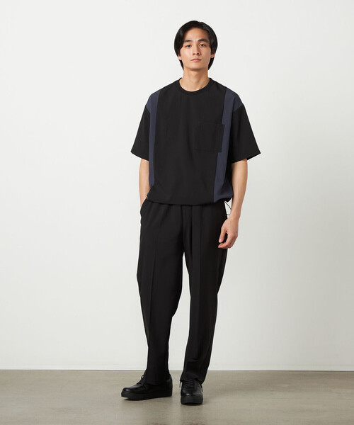 COMME CA ISM（コムサイズム）の「ライトウエイトポリエステル ブロッキング 布帛Tシャツ（Tシャツ/カットソー・メンズ・グレー/ベージュ/ブラック・LARGE/MEDIUM）」の8枚目の写真