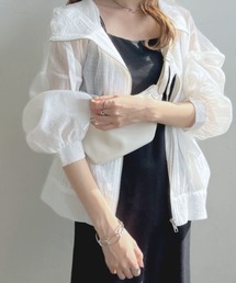 ふわっと透け感フード付きシアーブルゾン