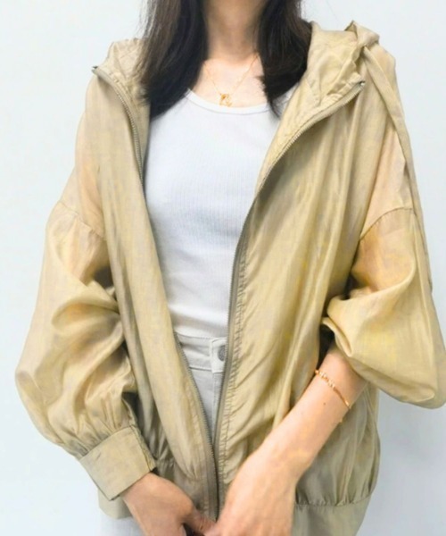 Belle Cie(ベルシー)の「ふわっと透け感フード付きシアーブルゾン(その他トップス・レディース・ブラック/サックスブルー/ホワイト/グレー/ネイビー/ゴールド/ミント・FREE)」の18枚目の写真