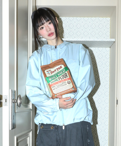 RuNaKi'Hu'(ルナキフ)の「WXJ040 カメオトフリルウィンドブレーカー (SKY BLUE)(ナイロンジャケット・レディース・その他・1/2)」の5枚目の写真