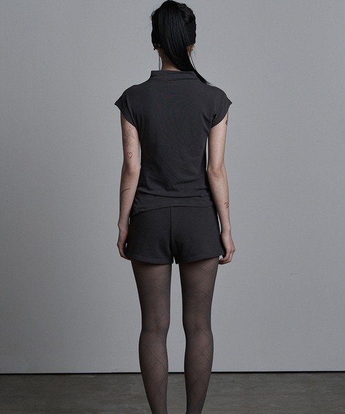 as you are(アズユーアー)の「◇ASYOUARE◇サイド スナップ ハーフ ネック Tシャツ SIDE SNAP HALF NECK T-SHIRT(Tシャツ/カットソー・レディース・ブラック/グレー/チャコール・FREE)」の20枚目の写真