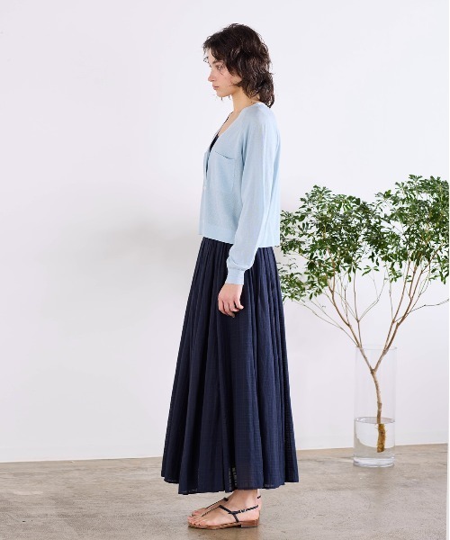 Marilyn Moon(マリリンムーン)の「16G paper knit cocoon sleeve cardigan(カーディガン/ボレロ・レディース・サックスブルー/オレンジ系その他/オフホワイト/ブラック・FREE)」の5枚目の写真