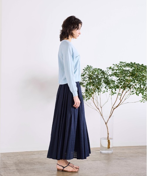 Marilyn Moon(マリリンムーン)の「16G paper knit cocoon sleeve cardigan(カーディガン/ボレロ・レディース・サックスブルー/オレンジ系その他/オフホワイト/ブラック・FREE)」の6枚目の写真