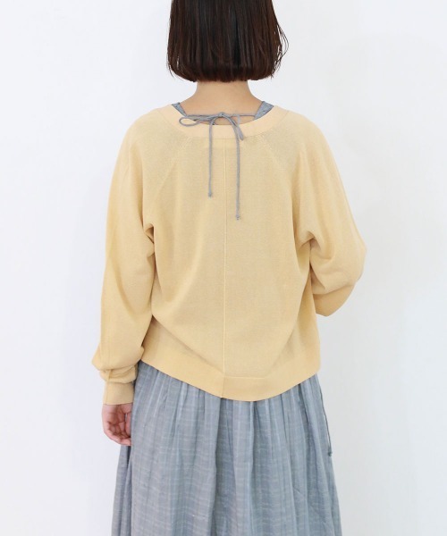 Marilyn Moon(マリリンムーン)の「16G paper knit cocoon sleeve cardigan(カーディガン/ボレロ・レディース・サックスブルー/オレンジ系その他/オフホワイト/ブラック・FREE)」の10枚目の写真