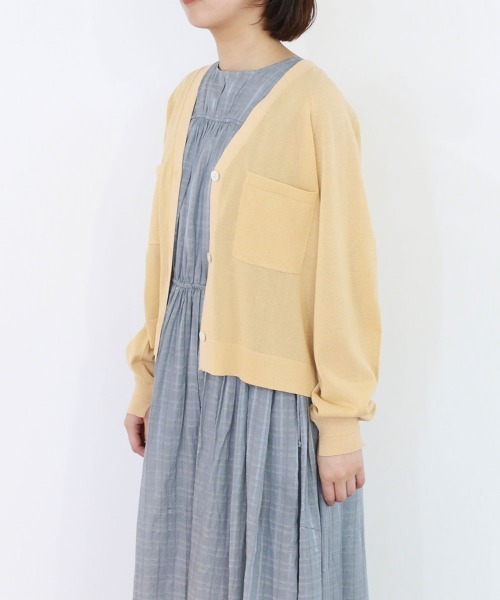 Marilyn Moon(マリリンムーン)の「16G paper knit cocoon sleeve cardigan(カーディガン/ボレロ・レディース・サックスブルー/オレンジ系その他/オフホワイト/ブラック・FREE)」の9枚目の写真