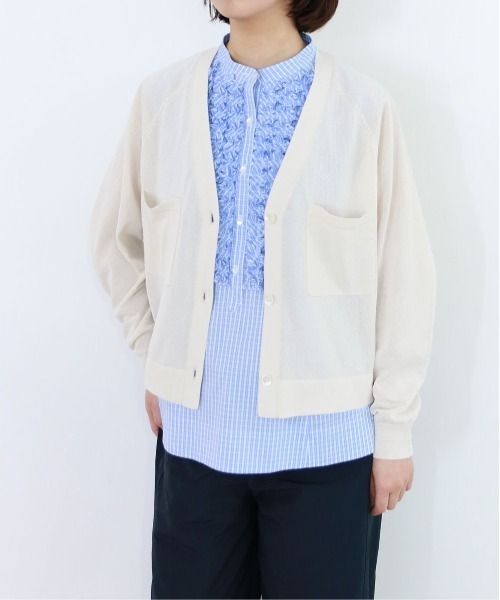 Marilyn Moon(マリリンムーン)の「16G paper knit cocoon sleeve cardigan(カーディガン/ボレロ・レディース・サックスブルー/オレンジ系その他/オフホワイト/ブラック・FREE)」の12枚目の写真