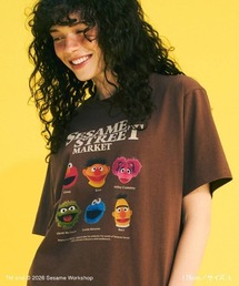 SESAME STREET（セサミストリート）の「【UNISEX】プリントTシャツ（PICNIC）（Tシャツ/カットソー）」