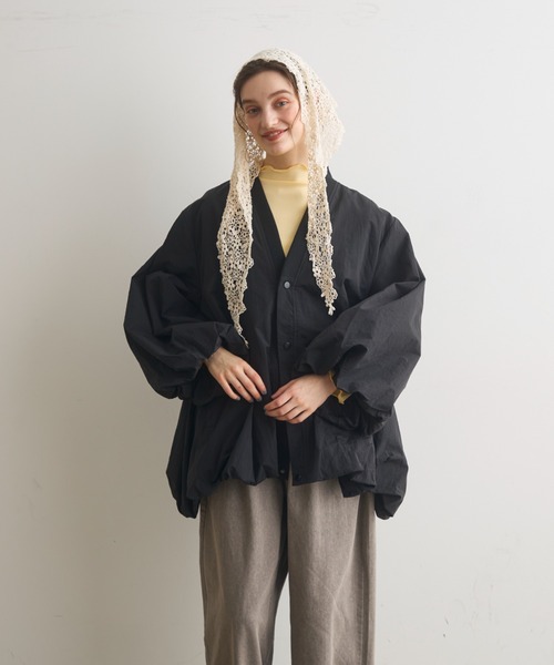 Crisp（クリスプ）の「Vネックバルーンライトジャケット（ブルゾン・レディース・ブラック/カーキ・FREE）」の20枚目の写真