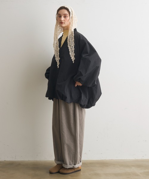 Crisp（クリスプ）の「Vネックバルーンライトジャケット（ブルゾン・レディース・ブラック/カーキ・FREE）」の17枚目の写真