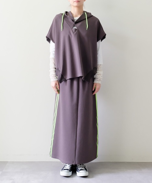 DOLLUPOOPS(ドールアップウップス)の「Side Line Skirt(サイドラインスカート)(スカート・レディース・ライトベージュ/チャコール・FREE)」の19枚目の写真