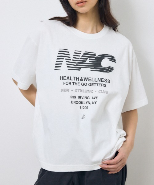 AZUL by moussy(アズールバイマウジー)の「NACピグメントプリントTシャツ(Tシャツ/カットソー・レディース・ベージュ/ライトブラック/オフホワイト・FREE)」の1枚目の写真