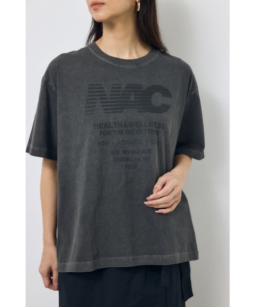 AZUL by moussy(アズールバイマウジー)の「NACピグメントプリントTシャツ(Tシャツ/カットソー・レディース・ベージュ/ライトブラック/オフホワイト・FREE)」の21枚目の写真