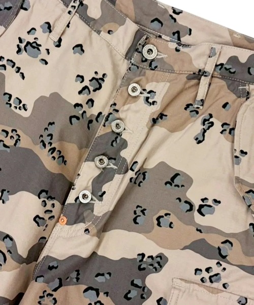 SUGARHILL(シュガーヒル)の「CHOCOCHIP CAMO CARGO PANTS(カーゴパンツ・メンズ・ベージュ/ブルー・30/32/34)」の5枚目の写真