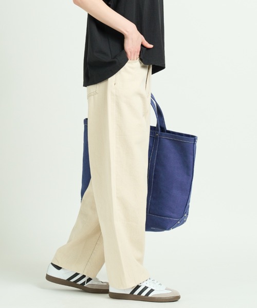 A.D.C.L.(エーディーシーエル)の「キナリ バレルパンツ(デニムパンツ・レディース・アイボリー・L/M)」の2枚目の写真