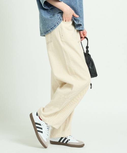 A.D.C.L.(エーディーシーエル)の「キナリ バレルパンツ(デニムパンツ・レディース・アイボリー・L/M)」の16枚目の写真