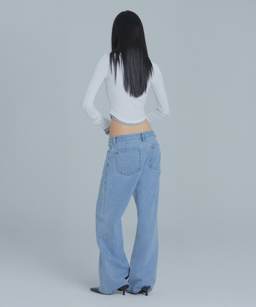 FRANTICSERVICE(フランティックサービス)の「ルーズストレートデニムパンツ - ライトブルー(デニムパンツ・レディース・ライトブルー・SMALL/MEDIUM/LARGE)」の5枚目の写真