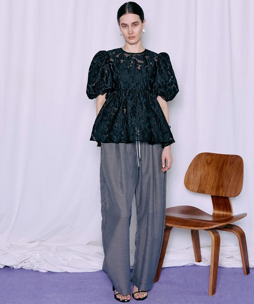 PRE-ORDER】Sheer Flower Jacquard Blouse/シアーフラワージャガード