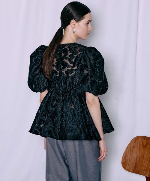 MAISON SPECIAL（メゾンスペシャル）の「Sheer Flower Jacquard Blouse/シアーフラワージャガードブラウス（シャツ/ブラウス・レディース・レッド/ブラック/マルチ・FREE）」の15枚目の写真