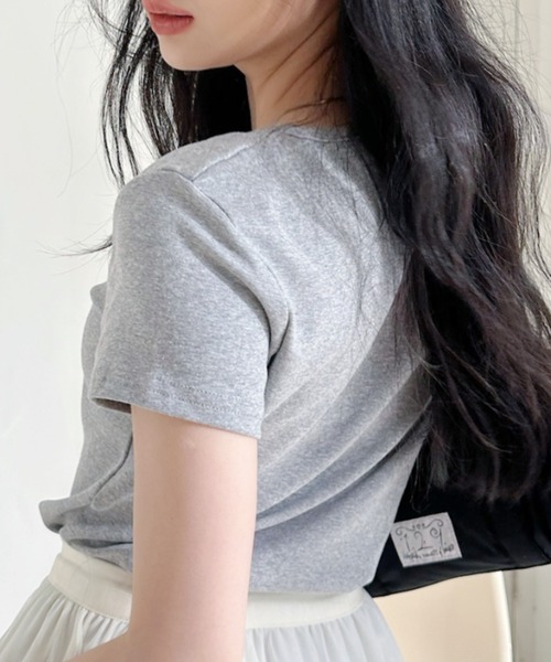 Ada.(エイダ)の「スクエアネックショート丈 半袖Tシャツ(Tシャツ/カットソー・レディース・レッド/ホワイト/グレー/ブラック・FREE)」の11枚目の写真