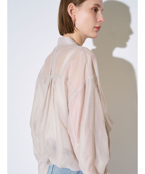 ELENDEEK（エレンディーク）の「BACK TUCK SHEER BZ（ブルゾン・レディース・ブラック/ベージュ・FREE）」の8枚目の写真