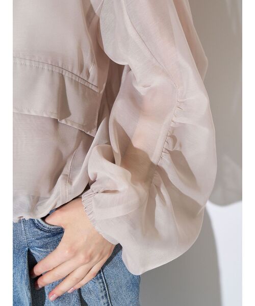 ELENDEEK（エレンディーク）の「BACK TUCK SHEER BZ（ブルゾン・レディース・ブラック/ベージュ・FREE）」の5枚目の写真