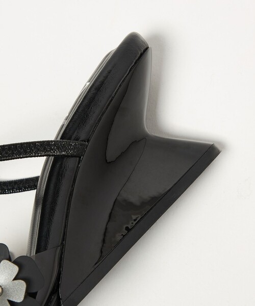 SY UNITED ARROWS(シーユナイテッドアローズ)の「<SY>フラワーウェッジ サンダル60(サンダル・レディース・ブラック/その他1/レッド・22.5cm/23.5cm/24.5cm)」の11枚目の写真