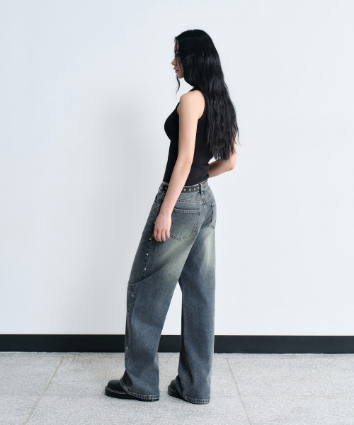 MUSINSA STANDARD WOMAN（ムシンサスタンダードウーマン）の「ウィメンズスタッズワイドデニムパンツ[ラスティブルー]（デニムパンツ・レディース・その他・30/24/25/26/27/28/29）」の4枚目の写真