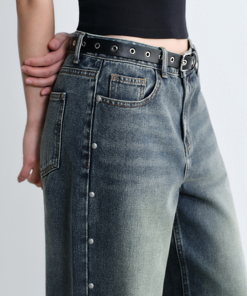 MUSINSA STANDARD WOMAN（ムシンサスタンダードウーマン）の「ウィメンズスタッズワイドデニムパンツ[ラスティブルー]（デニムパンツ・レディース・その他・30/24/25/26/27/28/29）」の6枚目の写真
