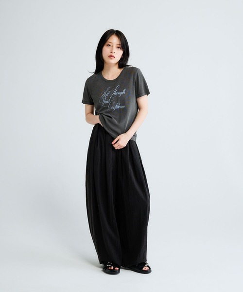 JEANASIS（ジーナシス）の「FluidロゴフライスチビTEE/672122（Tシャツ/カットソー・レディース・ホワイト/ブラック/チャコールグレー・FREE）」の17枚目の写真