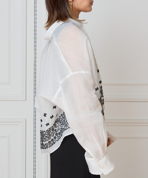 IENA LA BOUCLE(イエナラブークル)の「IENA LA BOUCLE エンブロイダリーコットンオーガンジーシャツ(シャツ/ブラウス・レディース・ホワイト・FREE)」の7枚目の写真