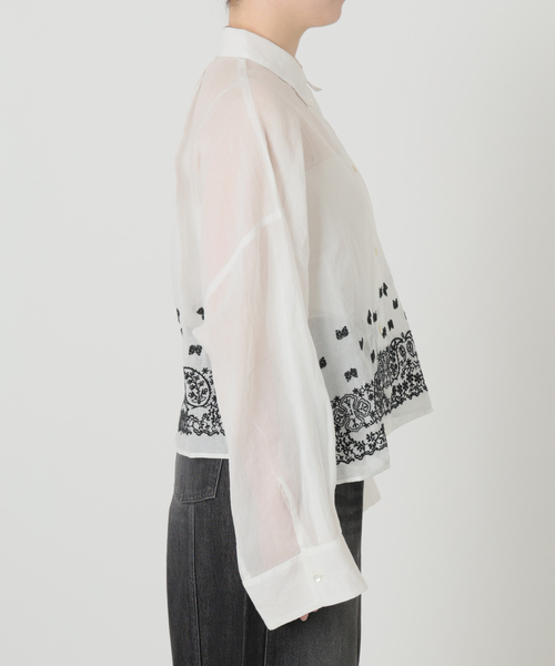 IENA LA BOUCLE(イエナラブークル)の「IENA LA BOUCLE エンブロイダリーコットンオーガンジーシャツ(シャツ/ブラウス・レディース・ホワイト・FREE)」の17枚目の写真